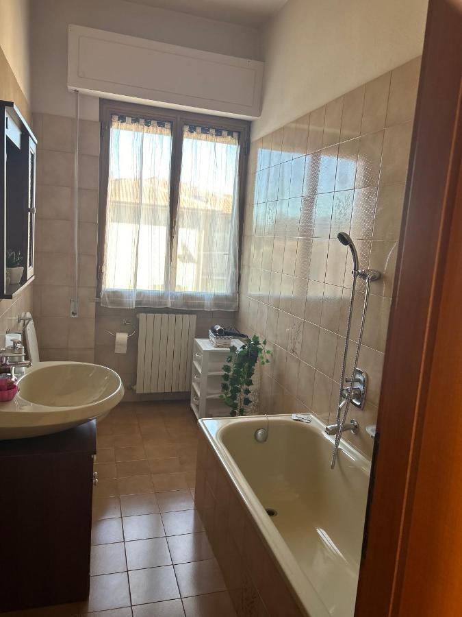 卢卡Albi'S House,Terrazza ,Wi-Fi, Parcheggio, Ac公寓 外观 照片