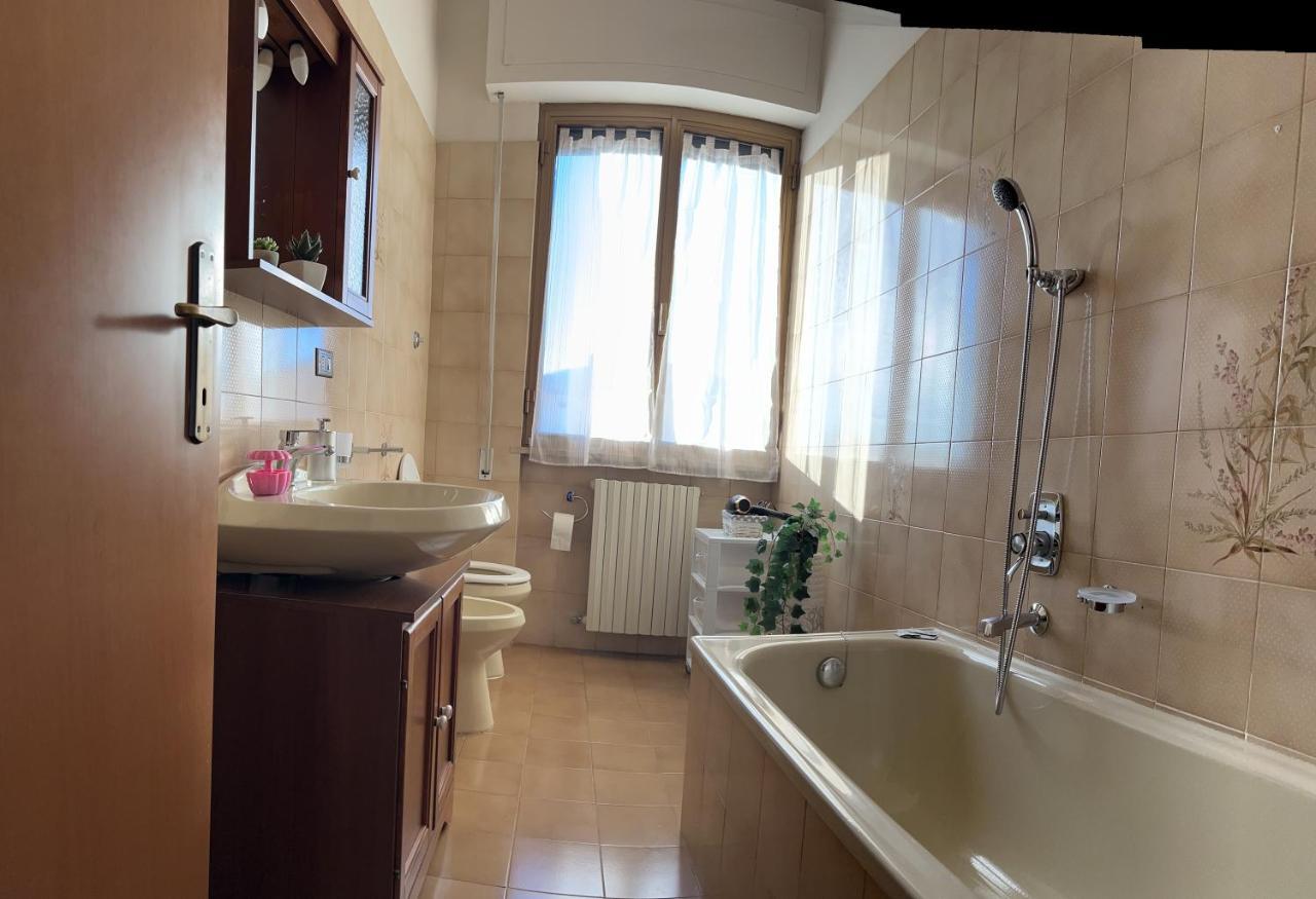 卢卡Albi'S House,Terrazza ,Wi-Fi, Parcheggio, Ac公寓 外观 照片