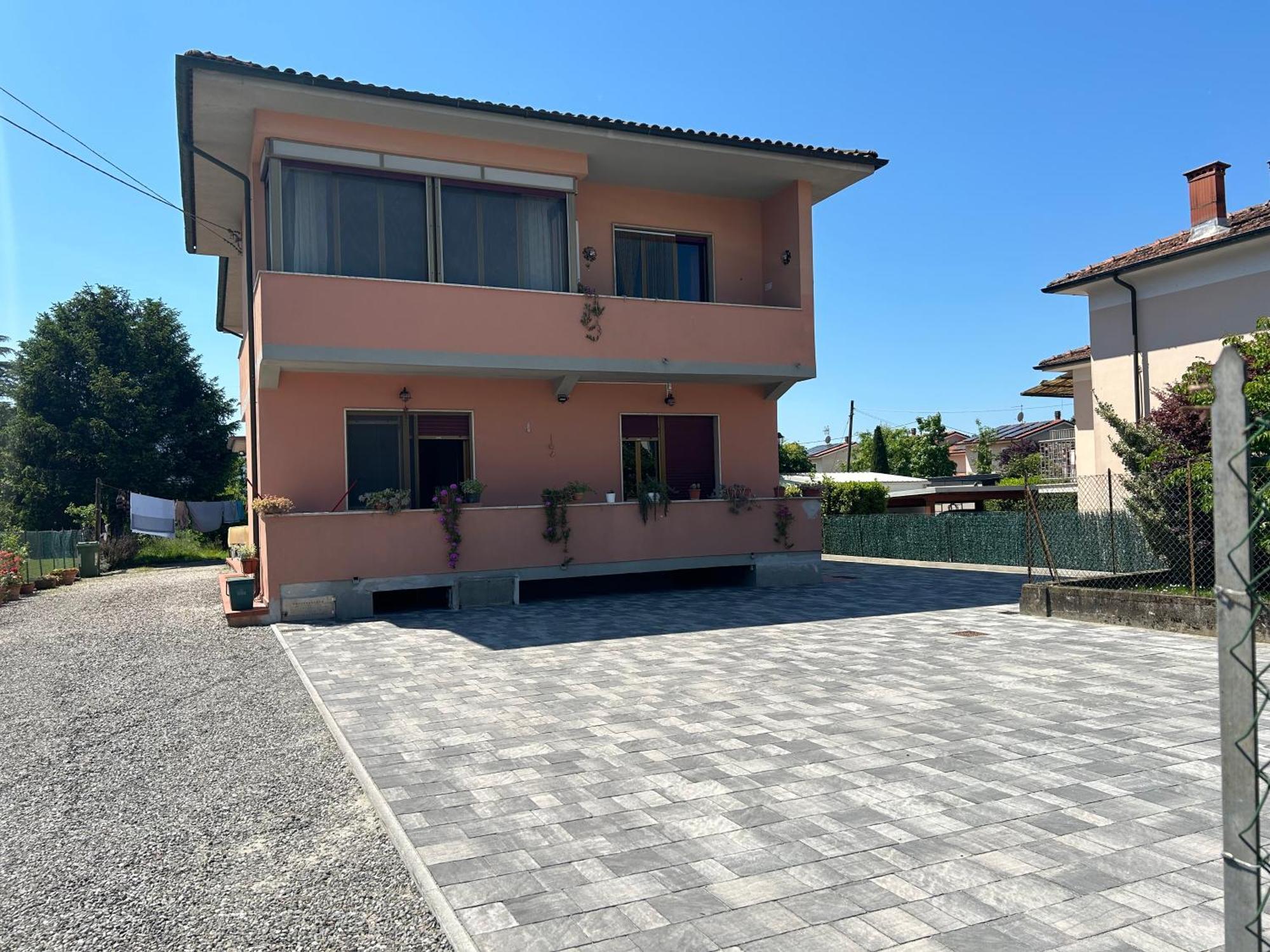 卢卡Albi'S House,Terrazza ,Wi-Fi, Parcheggio, Ac公寓 外观 照片